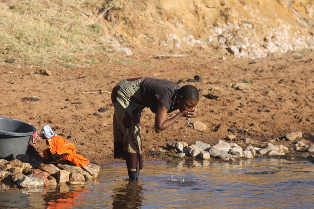 the-global-water-crisis-and-what-you-can-do-to-help-fontis-water